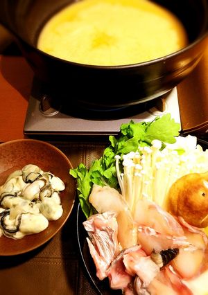牡蠣とあんこうの味噌鍋♪（白味噌味）-レシピのメイン写真