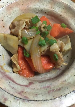 サトイモとノンメタポークの肉じゃが-レシピのメイン写真