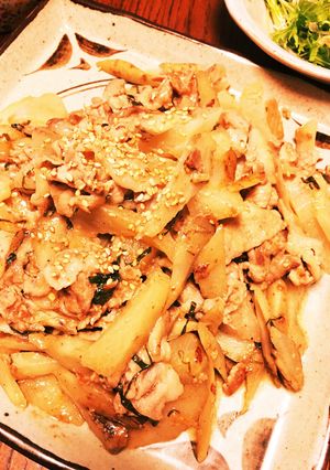 えごま葉と豚肉と根菜の炒め物-レシピのメイン写真