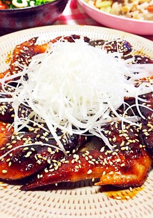 簡単おつまみ。手羽先のピリ辛照り焼き-レシピのメイン写真