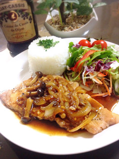 ポークソテー!ガーリックバター醤油♪-レシピのメイン写真
