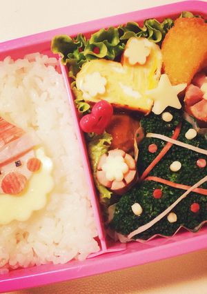 キャラ弁クリスマス第3段！サンタ＆ツリー-レシピのメイン写真
