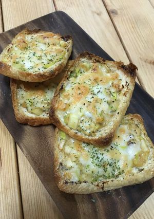 超簡単☆ねぎ味噌マヨのお揚げピザ！-レシピのメイン写真