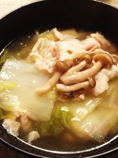 簡単!白菜と豚バラのおかずになるスープ-レシピのメイン写真