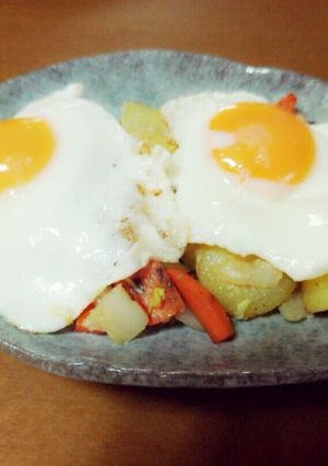 ジャーマンポテト目玉焼きのせ-レシピのメイン写真