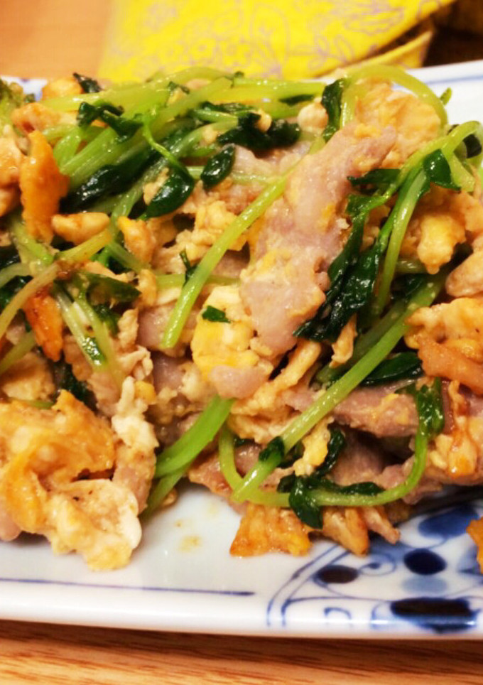 簡単！クセがない！豆苗と豚のオイマヨ炒め-レシピのメイン写真