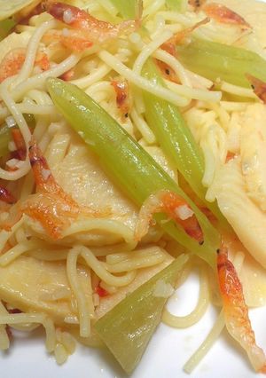 糖質０麺で☆ 筍とフキのペペロンチーノ-レシピのメイン写真