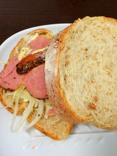 ちょっと贅沢パストラミサンド-レシピのメイン写真