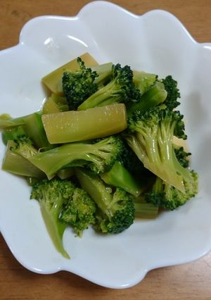 ブロッコリーの麺つゆ漬け-レシピのメイン写真