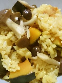 かぼちゃとしめじのスパイシー炊き込みご飯-レシピのメイン写真