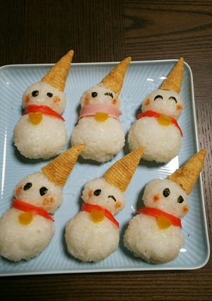 クリスマスにぴったり❗雪だるまおにぎり-レシピのメイン写真