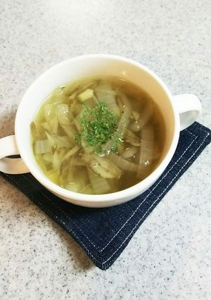 シンプル♪ごぼうと玉ねぎのコンソメスープ-レシピのメイン写真