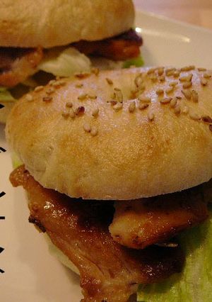 照り焼きハーブチキンのベーグルサンド-レシピのメイン写真