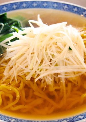 九斤軍鶏×焼き干し×羅臼昆布で塩ラーメン-レシピのメイン写真