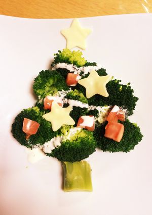 ヨーグルトアートクリスマスツリー♪-レシピのメイン写真