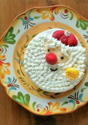 いちごのサンタさん簡単キャラケーキ☆-レシピのメイン写真