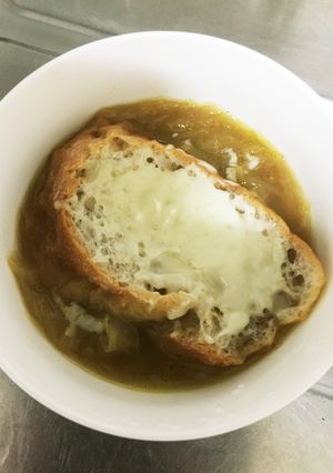 簡単 濃厚 オニオングラタンスープ-レシピのメイン写真