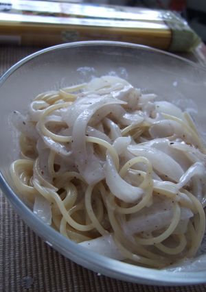 ♪♪ほんのりすみれ色の玉ねぎパスタ♪♪♪-レシピのメイン写真