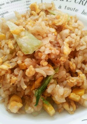 休日のお昼にBLC（ベーコンレタス炒飯）-レシピのメイン写真