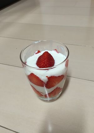 いちごとヨーグルトのデザート-レシピのメイン写真