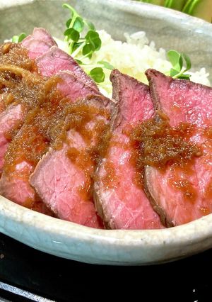 肉汁ソースが絶品！炊飯器でローストビーフ-レシピのメイン写真