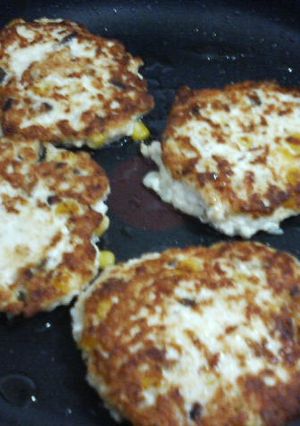 ヘルシー簡単豆腐ささみバーグ-レシピのメイン写真