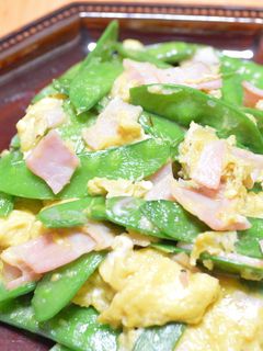 きぬさやとベーコンの卵とじバター風味-レシピのメイン写真