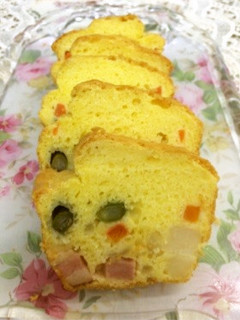彩り綺麗な米粉のケークサレ-レシピのメイン写真