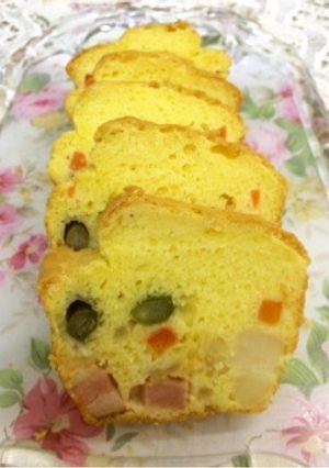 彩り綺麗な米粉のケークサレ-レシピのメイン写真
