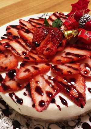 柚子が決め手♪いちごのレアチーズケーキ-レシピのメイン写真