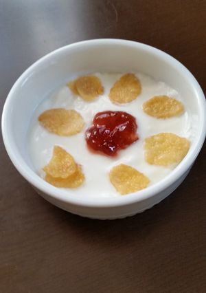 息子さん作お花ヨーグルト-レシピのメイン写真