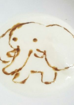 黒蜜で簡単ゾウのヨーグルトアート-レシピのメイン写真