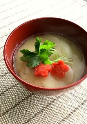 我が家のお雑煮。（鶏肉入り）-レシピのメイン写真
