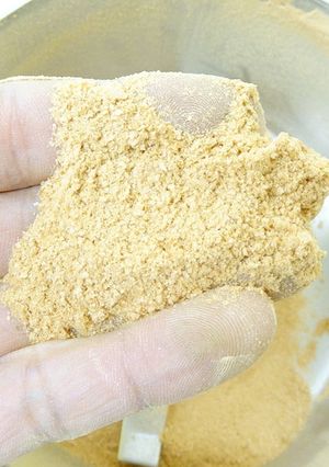 製粉機で玉ねぎの皮を粉末化-レシピのメイン写真