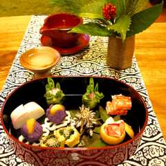 รูปของ ワンプレートおせち : お節料理盛り付け