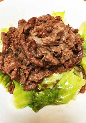 牛肉とレタスのオイスターソース炒め-レシピのメイン写真