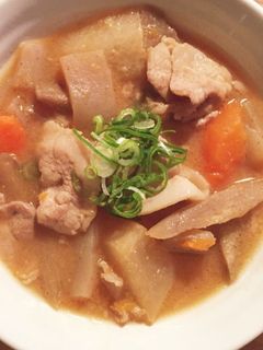 簡単おいしい*豚汁-レシピのメイン写真