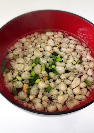 揚げ玉とワカメのお吸い物-レシピのメイン写真