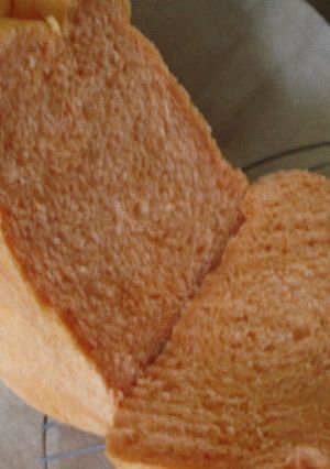 HBで*しっとり*トマトの食パン-レシピのメイン写真
