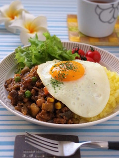 カレールーで作る簡単ドライカレー-レシピのメイン写真