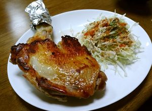 簡単！骨付きもも肉のパリパリ焼き-レシピのメイン写真