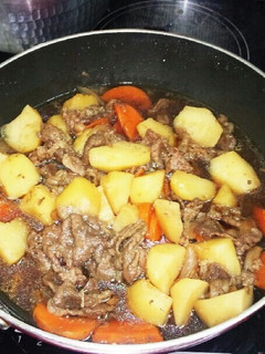 牛丼の残りで肉じゃが-レシピのメイン写真