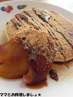 簡単★黒糖りんごソテーの和風パンケーキ-レシピのメイン写真