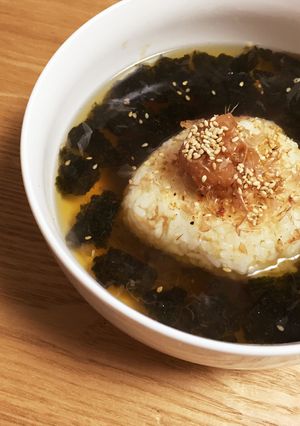 ほっこり♡焼きおにぎり梅茶漬け-レシピのメイン写真