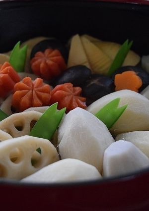 ストウブでお煮しめ-レシピのメイン写真