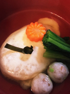 彩りお雑煮〜梅しんじょ入り〜-レシピのメイン写真