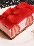 糖質制限◆苺いっぱいレアチーズケーキ