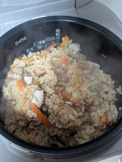 もち麦と鶏むね肉の炊き込みご飯-レシピのメイン写真