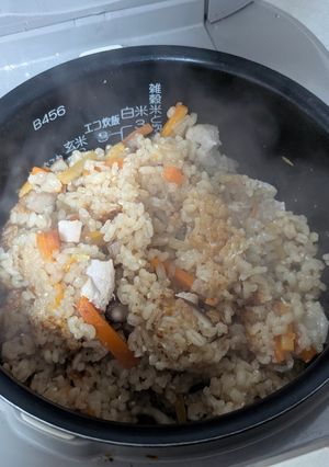 もち麦と鶏むね肉の炊き込みご飯-レシピのメイン写真