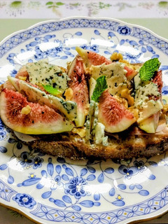 イチジクとブルーチーズトースト-レシピのメイン写真